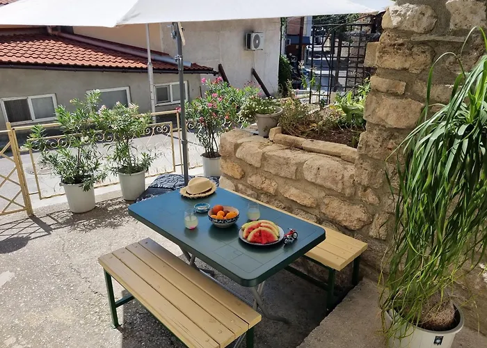 House Vesela Balchik